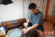 情侣算命成都“90后”小伙“十年磨一剑”：从爱好者到守艺人 传播中国文化